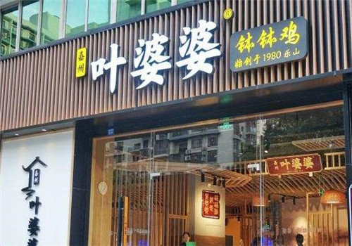 消费参考丨珀莱雅逆流而上